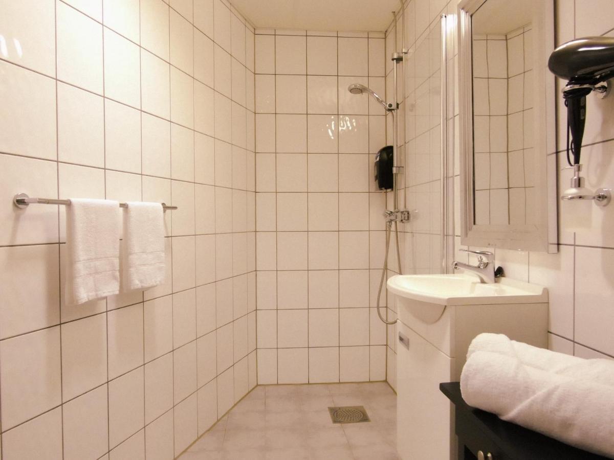 Arctic Inn Gratangen Bagian luar foto