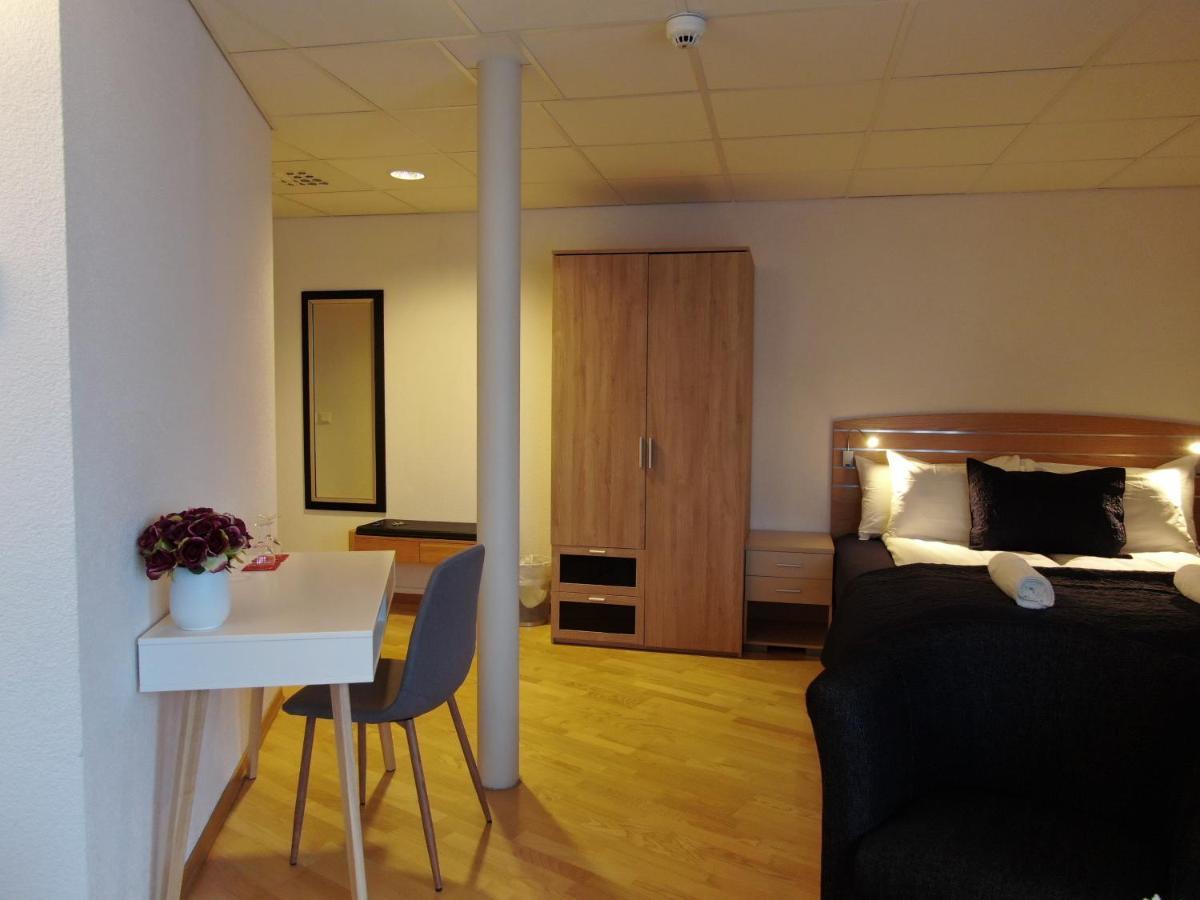 Arctic Inn Gratangen Bagian luar foto